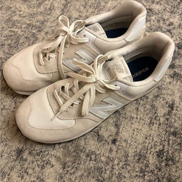 New Balance 574 - Picture 2 of 4